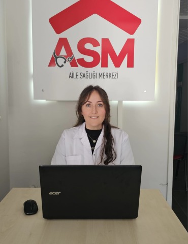HEMŞİRE ZEYNEP ÖZTÜRK